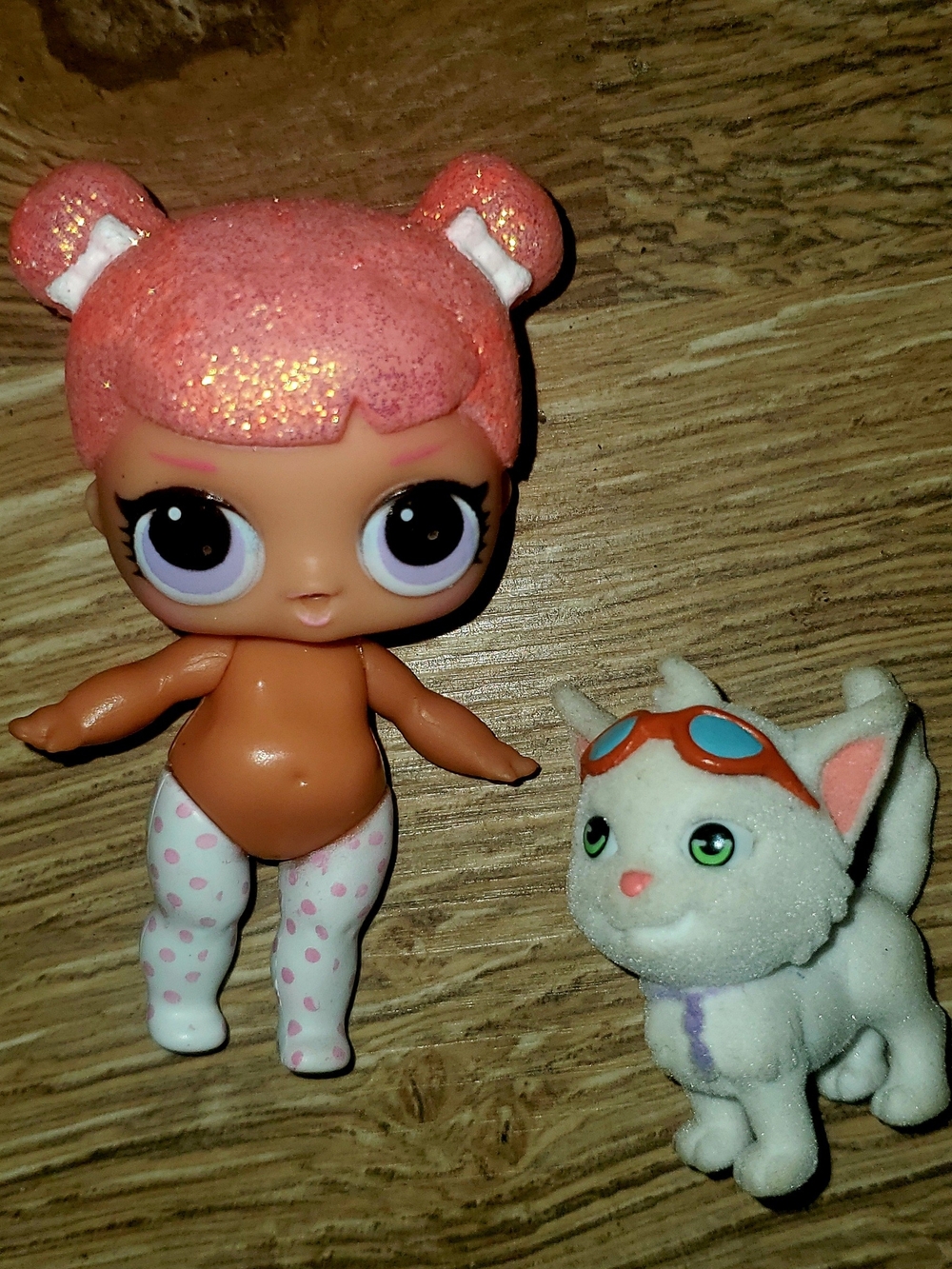 LOL Surprise Doll "Center Stage" Doll & White Cat